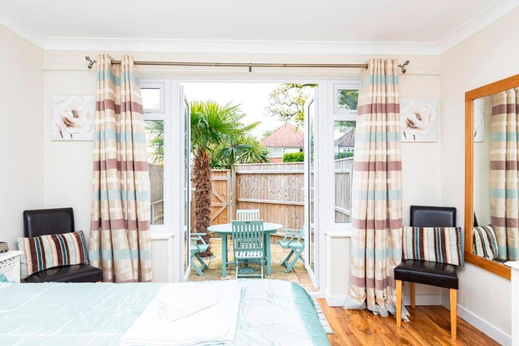 Bournecoast: Lovely Annex With Patio Nr Beach-5286 Bournemouth Kültér fotó